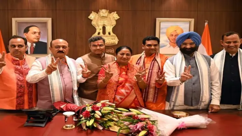दिल्ली के नए कैबिनेट मंत्रियों की नेट वर्थ 100 करोड़ पार! जानें सबसे अमीर कौन