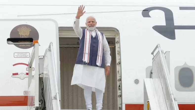 PM मोदी के विमान पर मिली आतंकी हमले की धमकी, मुंबई पुलिस के पास आई किसकी कॉल?
