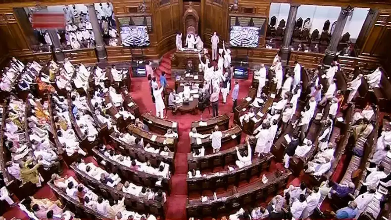मोदी शर्म करो! अमेरिका से भगाये गए भारतीय तो सदन में उबला विपक्ष, सरकार को ऐसे धोया पूरा देश हैरान