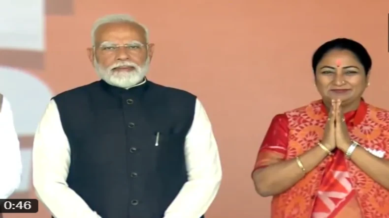 अब बदलेगी दिल्ली की भाग्य रेखा, राज्य को मिली चौथी महिला सीएम, प्रवेश-कपिल समेत 6 ने ली मंत्री पद की शपथ