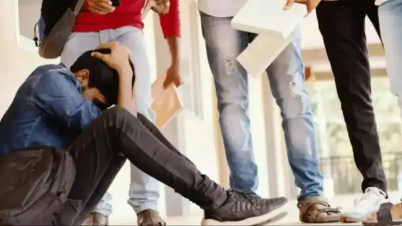 रैगिंग मामलों में यूजीसी का सख्त रुख, इन कॉलेजों से मांगा जवाब