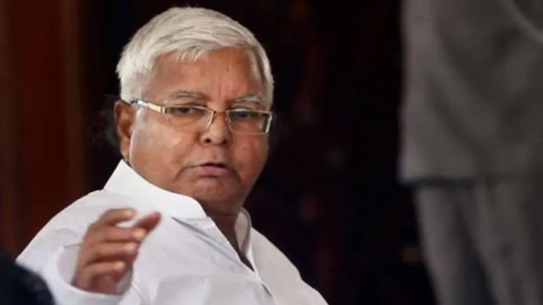 फालतू है महाकुंभ! नई दिल्ली रेलवे हादसे पर बोलते हुए फिसल गई लालू यादव की जुबान, देखें VIDEO