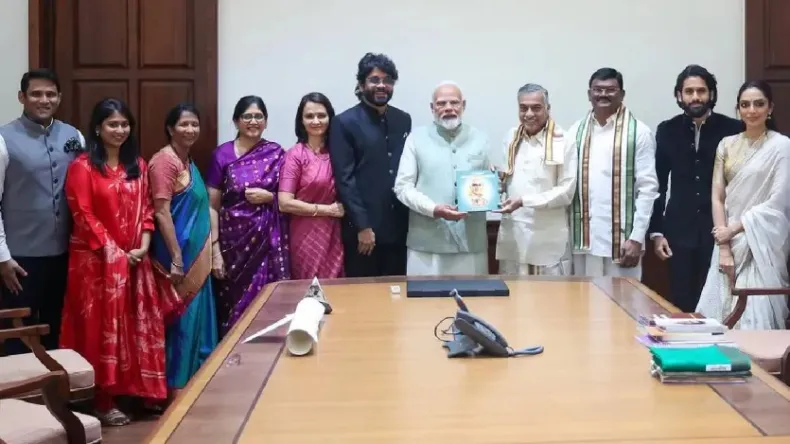 PM मोदी से मिले साउथ सुपरस्टार नागा चैतन्य, पूरे परिवार के साथ नजर आईं पत्नी शोभिता, देखें तस्वीरें