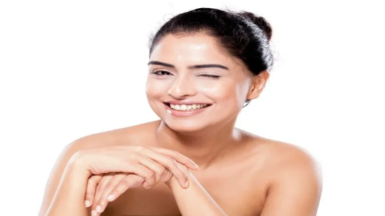 छोड़ दें सभी प्रोडक्ट्स! बस इस सब्जी का रस चेहरे पर लगाएं, बढ़ती उम्र में दिखेगी ग्लोइंग स्किन