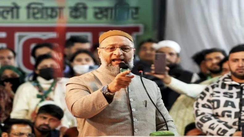 मस्जिद ढकने पर आग बबूला हुए ओवैसी, बोले मुसलमानों को दीन सिखाओगे तुम हिंदुस्तान हमारा है