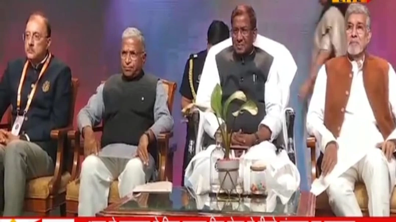 काशी में लगी दिग्गजों की महफ़िल, असम के राज्यपाल लक्ष्मण आचार्य ने बनारस लिट फेस्ट का किया उद्घाटन