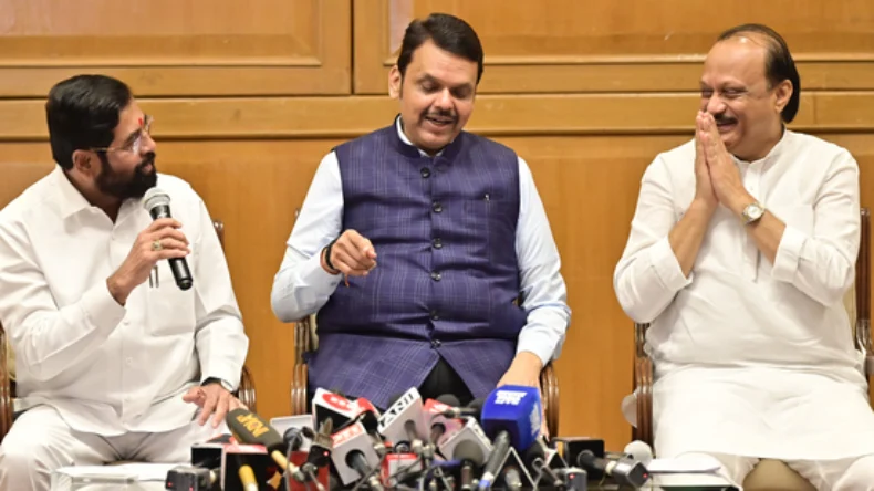 सीएम की कुर्सी तो बचा नहीं पाएं…शिंदे के हल्के में न लें चेतावनी पर अजीत पवार ने ली चुटकी, हंस पड़े फडणवीस