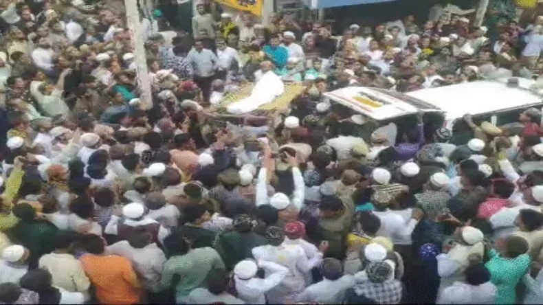 5 साल के बच्चे के उठा ले गए 2 मुस्लिम युवक, बदहवास होने तक बनाए संबंध फिर सरिया घोंपकर मार डाला, जनाजे में उमड़ा पूरा गांव