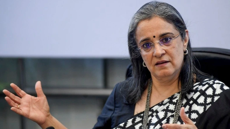 SEBI की पूर्व चेयरपर्सन माधवी पुरी बुच के खिलाफ FIR दर्ज, भ्रष्टाचार का है आरोप