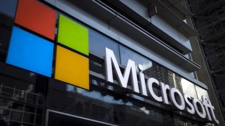 Microsoft Outlook डाउन होने से दुनिया भर में ठप पड़ी सेवाएं, यूजर्स ने X पर जाहिर की नाराजगी
