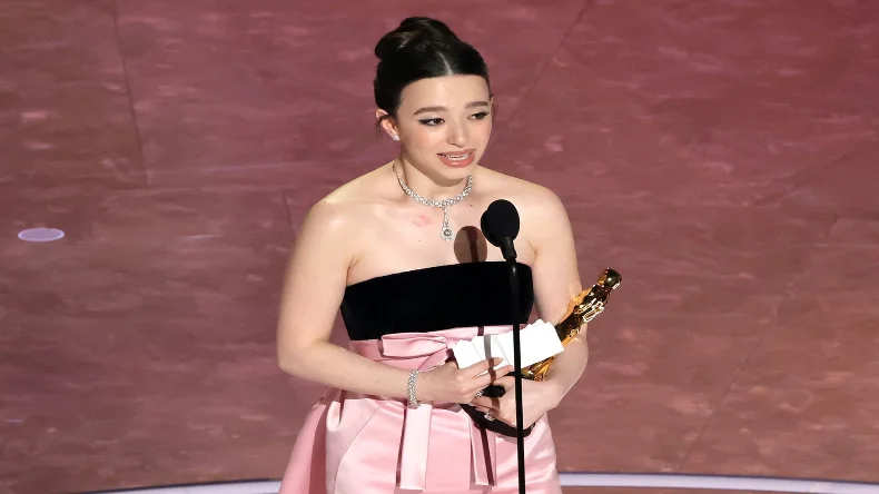 Oscars 2025 में मिकी मैडिसन ने अपने नाम किया बेस्ट एक्ट्रेस का अवार्ड, फिल्म ‘अनोरा’ से जीता दिल