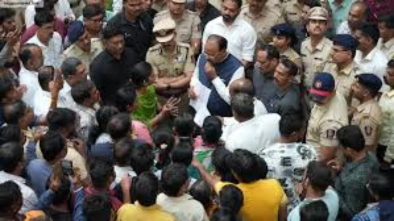 51 मुस्लिमों ने जलाया नागपुर! FIR लिस्ट में एक भी हिंदू नहीं, मुसलमानों के घर में नहीं किया किसी ने अटैक