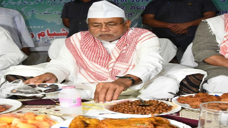 मुस्लिमों के लिए इफ्तार पार्टी करने चले थे नीतीश बाबू, इस्लामिक संगठनों का साफ इनकार, बोले पहले वक्फ़ पर छोड़ो बीजेपी का साथ