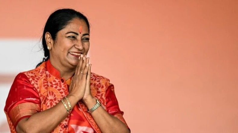होली आते ही ज्ञान बांटने लगी दिल्ली की नई नवेली CM रेखा गुप्ता, भड़क गए लोग, खूब सुनाई खरी खोटी