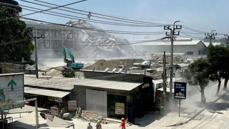 ‘अपार्टमेंट में बच्चों के साथ थी, अचानक गिरा…, सब कुछ पलभर में बर्बाद हो गया’, म्यांमार में चश्मदीदों ने बताई दर्दभरी कहानी