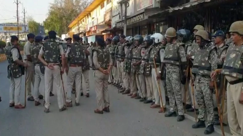 होली पर पूरे देश में सुरक्षा व्यवस्था सख्त, यूपी में चप्पे-चप्पे पर फोर्स तैनात