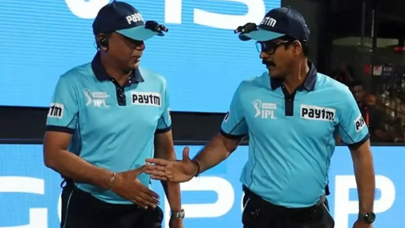IPL 2025: अंपायरों की सैलरी जानकर रह जाएंगे हैरान, एक सीजन में कमाते हैं लाखों!