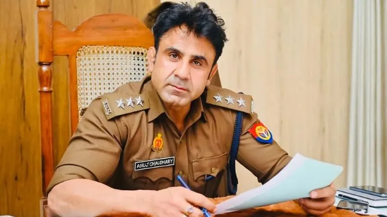 Sambhal Violence: ‘ईद की सेवइयां खिलानी हैं तो गुझिया भी खानी पड़ेगी’, पीस कमेटी के सामने बोले संभल CO अनुज चौधरी…नमाज पर बोले
