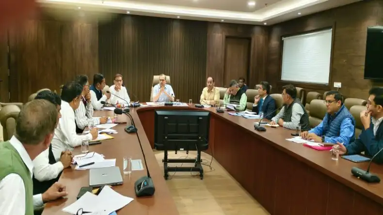 प्रॉपर्टी टैक्स सेल्फ सर्टिफिकेशन के लिए घर-घर जाएंगी टीम -आयुक्त अशोक गर्ग