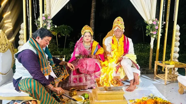 दूसरी जाति में शादी करना सांसद जी को पड़ा महंगा! समाज ने 12 साल के लिए किया बहिष्कृत