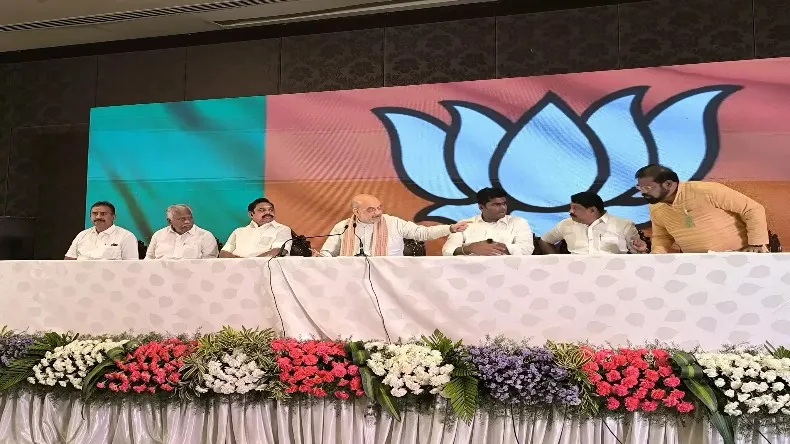 तमिलनाडु विधानसभा चुनाव जीतने के लिए अमित शाह का मेगा प्लान, AIADMK के साथ गठबंधन का ऐलान