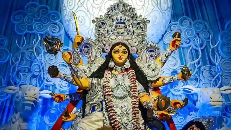 नवरात्र 2025: भारत के इस राज्य में प्रसाद के तौर पर खाया जाता है मांस, जानें क्या है वजह?