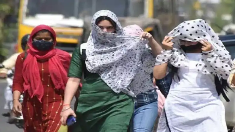 दिल्ली NCR में 10 राज्यों में चलेगी हीट वेव, मध्य भारत में बारिश अलर्ट, जानें आज का वेदर अपडेट
