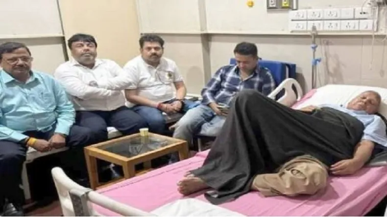 राजद अध्यक्ष लालू यादव की तबीयत बिगड़ी, अस्पताल में भर्ती कराये गये