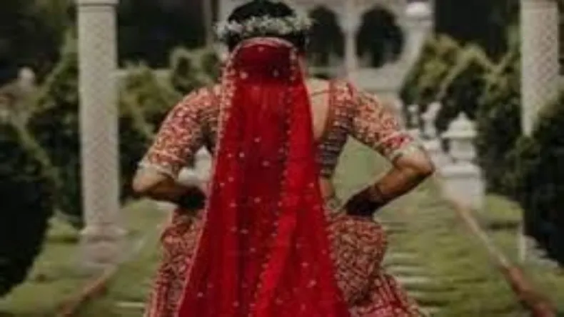 रिश्ता हुआ शर्मसार, शादी के 23 दिन बाद मामा संग फरार हुई दुल्हन, दुल्हे को भेजा मैसेज कहा- काटकर ड्रम में भर देंगे!