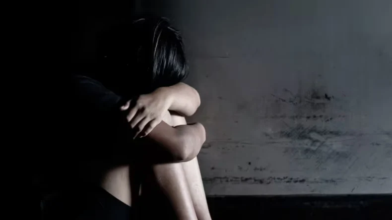 इलाज की तलाश में आई मासूम के साथ दरिंदगी, 13 साल की कैंसर पीड़िता हुई गर्भवती