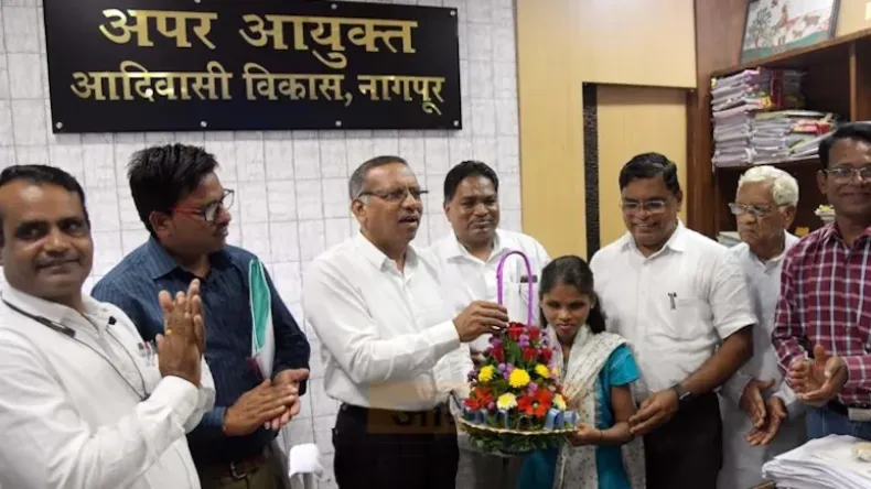 कचरे से कलेक्टर ऑफिस तक, दृष्टिहीन माला ने जज़्बे से रचा IAS बनने का सपना