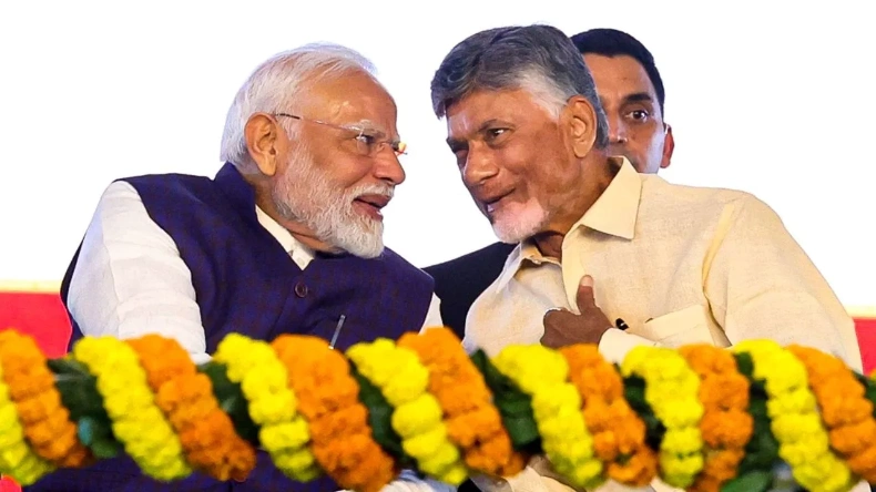 PM मोदी के साथ खड़े हुए चंद्रबाबू नायडू, अब वक्फ बिल पर सरकार के पक्ष में वोट करेगी TDP