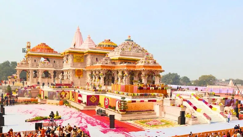 ‘बढ़ा लो राम मंदिर की सुरक्षा…’, यूपी के 10-15 जिलों में बम की धमकी, ई-मेल से फैला दहशत का माहौल