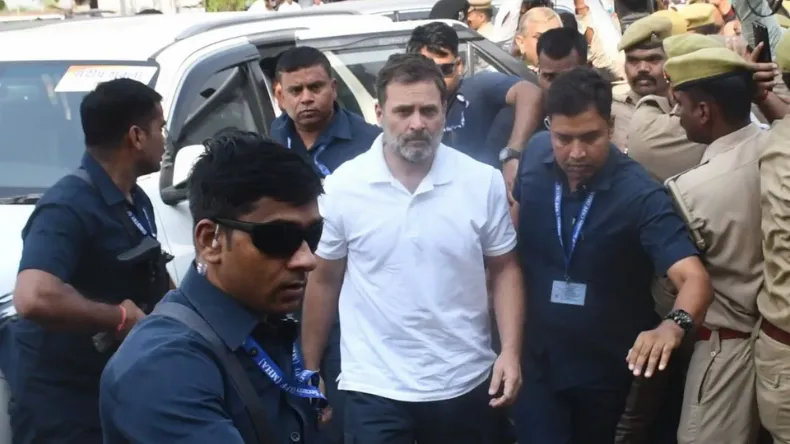 शुभम द्विवेदी के परिवार से मिले राहुल गांधी, पहलगाम आतंकी हमले में गई थी जान… प्रियंका से भी कराई बात