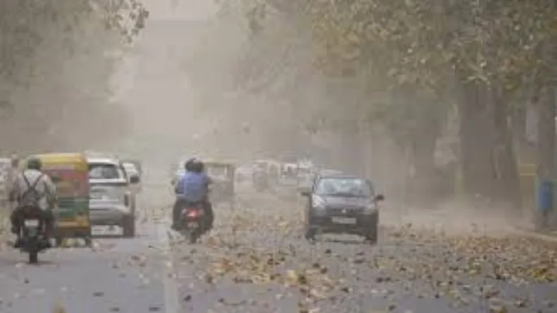 Delhi Weather: दिल्ली-NCR में आंधी-तूफान, झमाझम बारिश, ओले भी गिरे