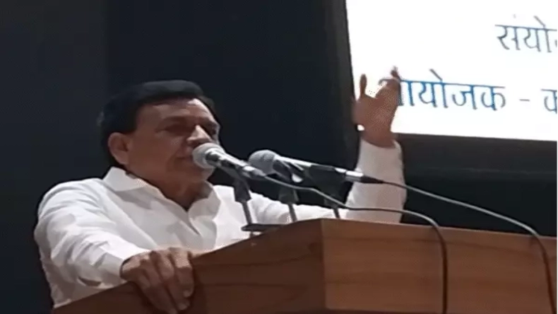 प्रधानमंत्री के चरणों में नतमस्तक है भारतीय सेना, मध्य प्रदेश के उप-मुख्यमंत्री का विवादित बयान