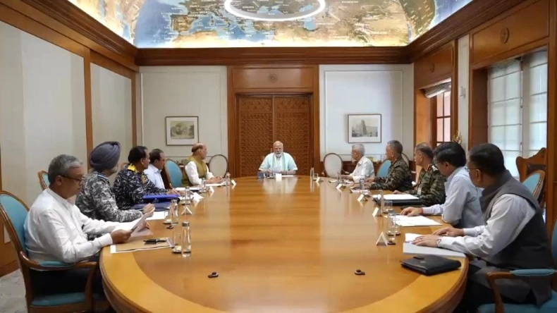 ‘वहां से गोली चलेगी, यहां से गोला चलेगा’, ऑपरेशन सिंदूर में पीएम मोदी का कड़ा संदेश!