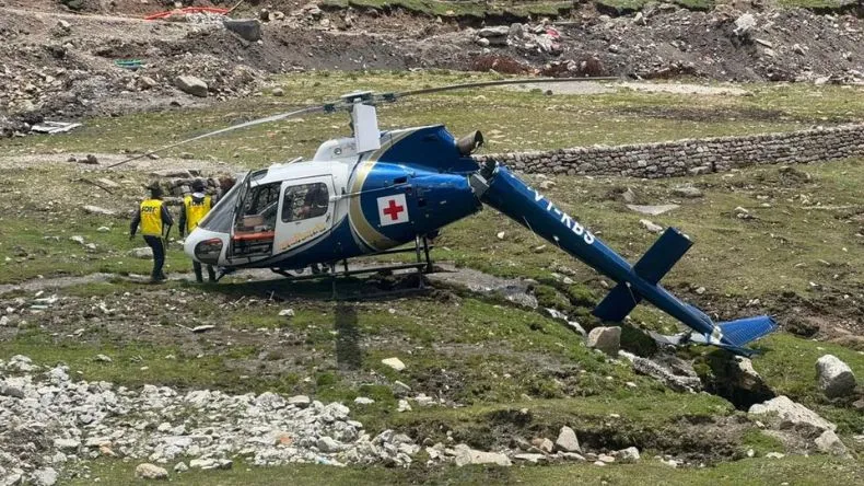 केदारनाथ में हेली एंबुलेंस क्रैश, मरीज को बचाने आए डॉक्टर-नर्स की जान पर बनी, पायलट की सूझबूझ ने बचाई तीन जिंदगियां… देखें Video