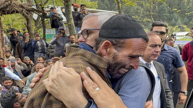 आदिल हुसैन के पिता बोले- ‘ऑपरेशन सिंदूर’ ने लिया बेटे की हत्या का बदला, PM मोदी के लिए कही ये बात