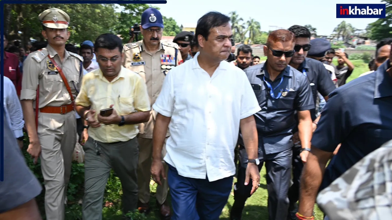 हिंदू मंदिर पर फैंका गया गोमांस, आग बबूला हुए CM हिमंत बिस्वा सरमा…पुलिस प्रशासन को देखते ही गोली मारने की दिया आदेश