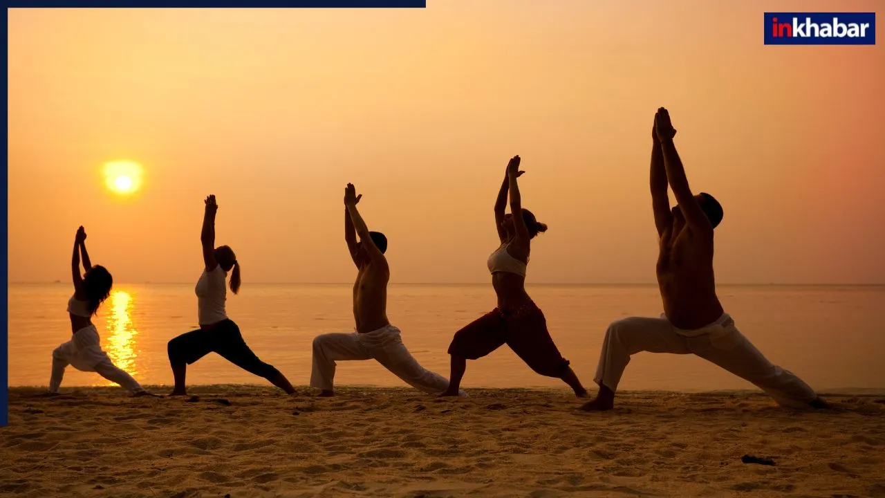 International Yoga Day 2025: हो गए हैं 30 के पार तो सूरज निकलने से पहले कर लें 15 मिनट के ये 5 योगासन, 100 साल की मिलेगी जिंदगी! बिमारियों का भी हो जाएगा पत्ता साफ