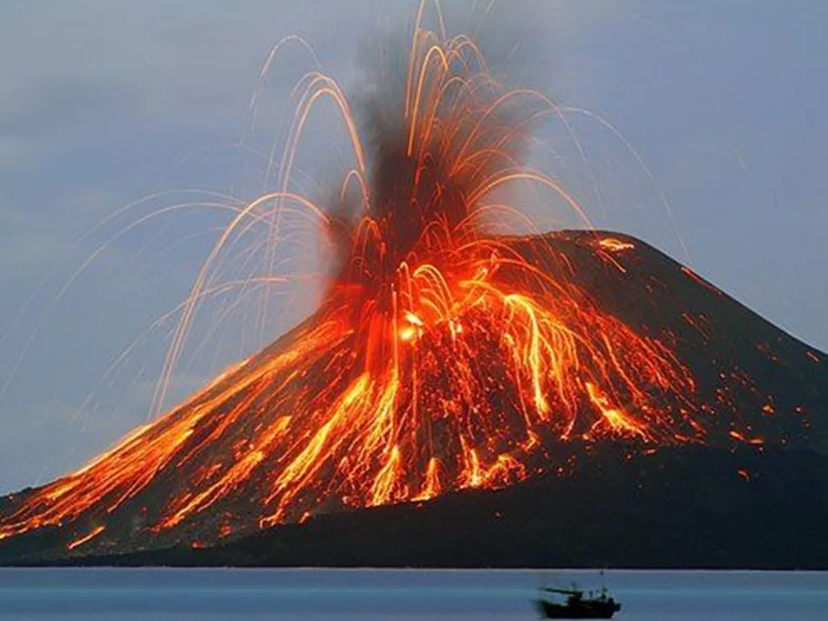 Top 7 Volcanoes: धरती की आग, जानिए दुनिया के 7 सबसे मशहूर ज्वालामुखियों के बारे में