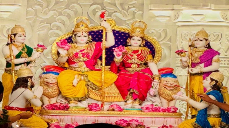 अयोध्या: राम दरबार की हुई प्राण प्रतिष्ठा, 101 पंडितों के साथ सीएम योगी भी रहे मौजूद
