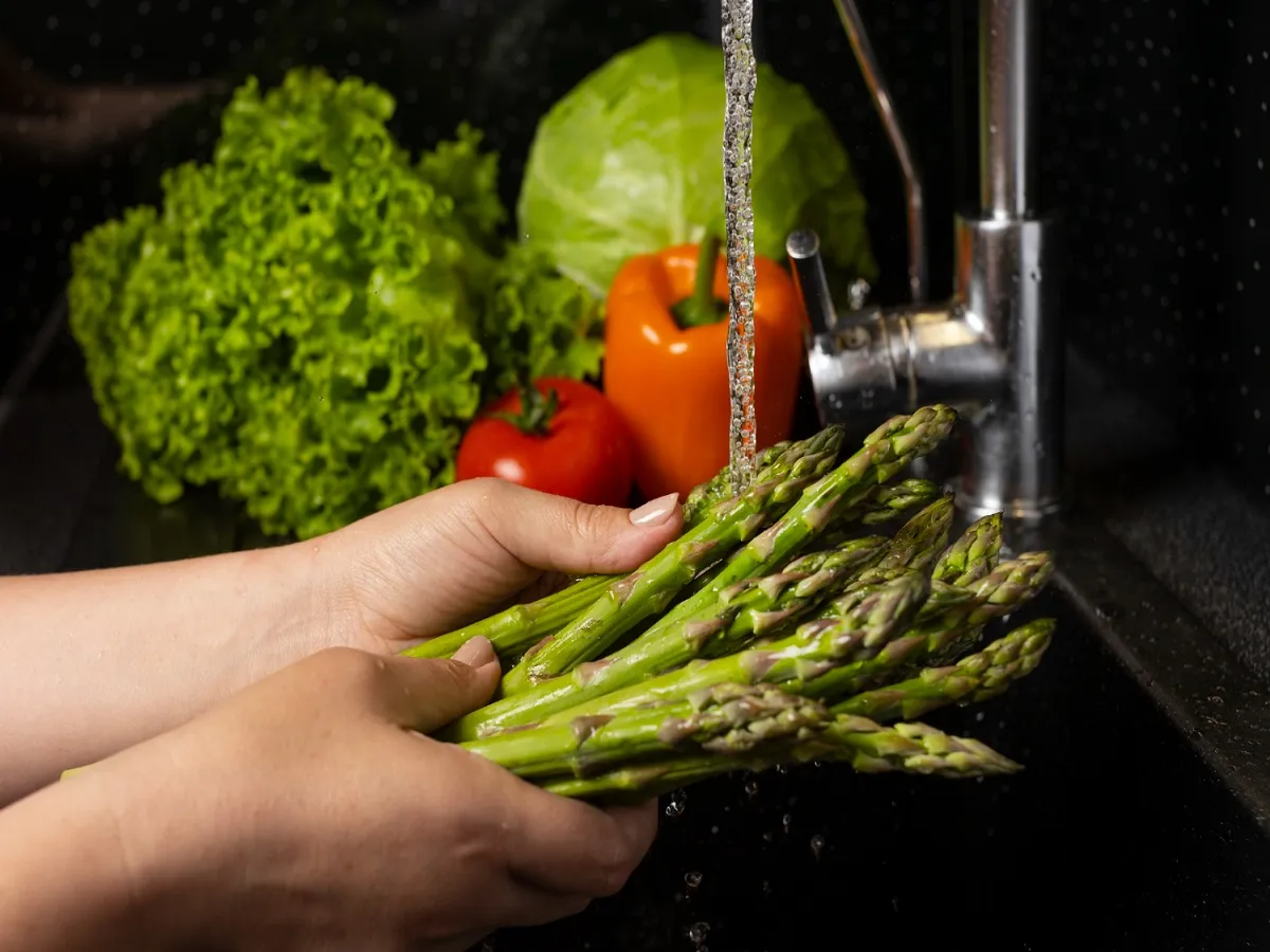 Smart Ways to Clean Leafy Greens: जानिए हरी सब्जियों को साफ करनें के कुछ आसान उपाय