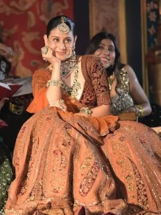 ‘मुझे 6 बार सिंदूर लगा’, 19 साल की उम्र में किसकी दुल्हन बनीं Isha Malviya?
