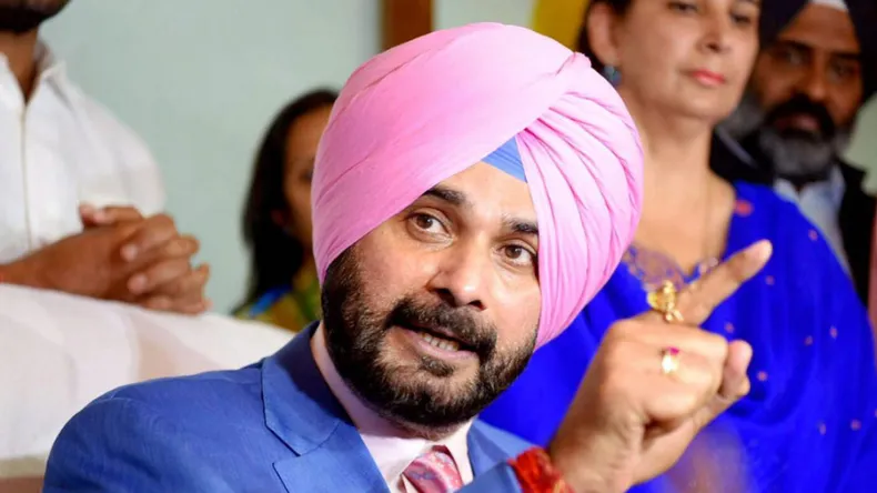 Kapil Sharma शो में नवजोत सिंह सिद्धू की धमाकेदार वापसी, सुनील ग्रोवर को पछाड़कर वसूल रहे इतनी तगड़ी फीस!