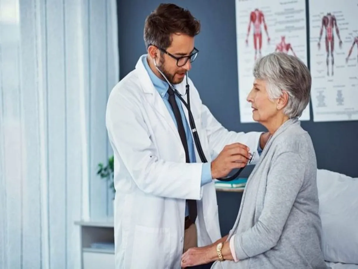 Recognizing the Symptoms of High Blood Pressure: यदि आप को दिखते है ये लक्षण तो जरूर हो जाएं सावधान