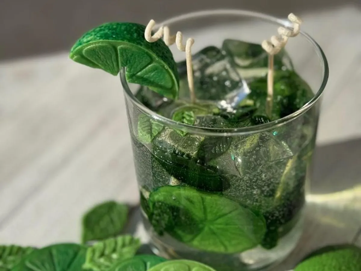 अपने मूड को बेहतर बनाएँ: अपने घर के हर कोने के लिए परफ़ेक्ट सुगंधित मोमबत्तियाँ खोजें