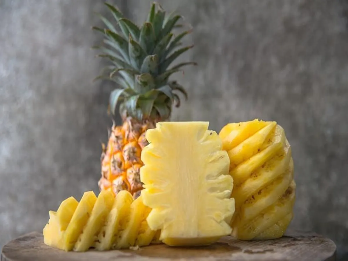 Benefits of Pineapple अनानास के फायदे